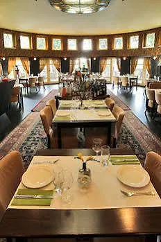 מלון Chateau Kotera 4*