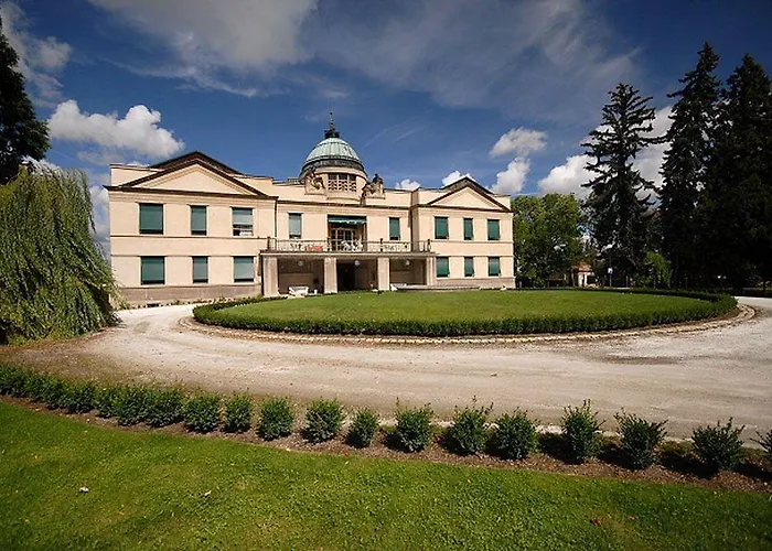 Chateau Kotera Hotel 4*